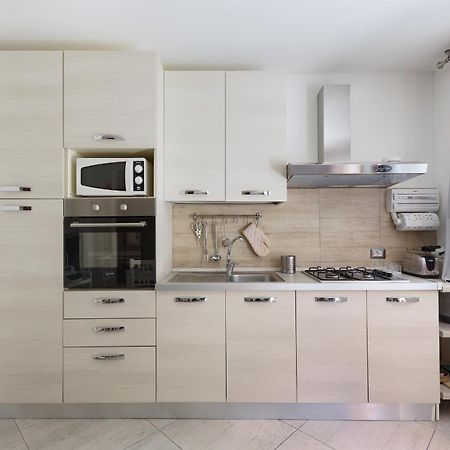 Il Glicine Apartment Montano Lucino Ngoại thất bức ảnh