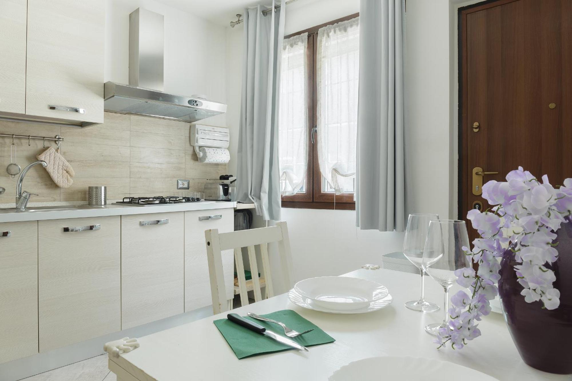 Il Glicine Apartment Montano Lucino Ngoại thất bức ảnh