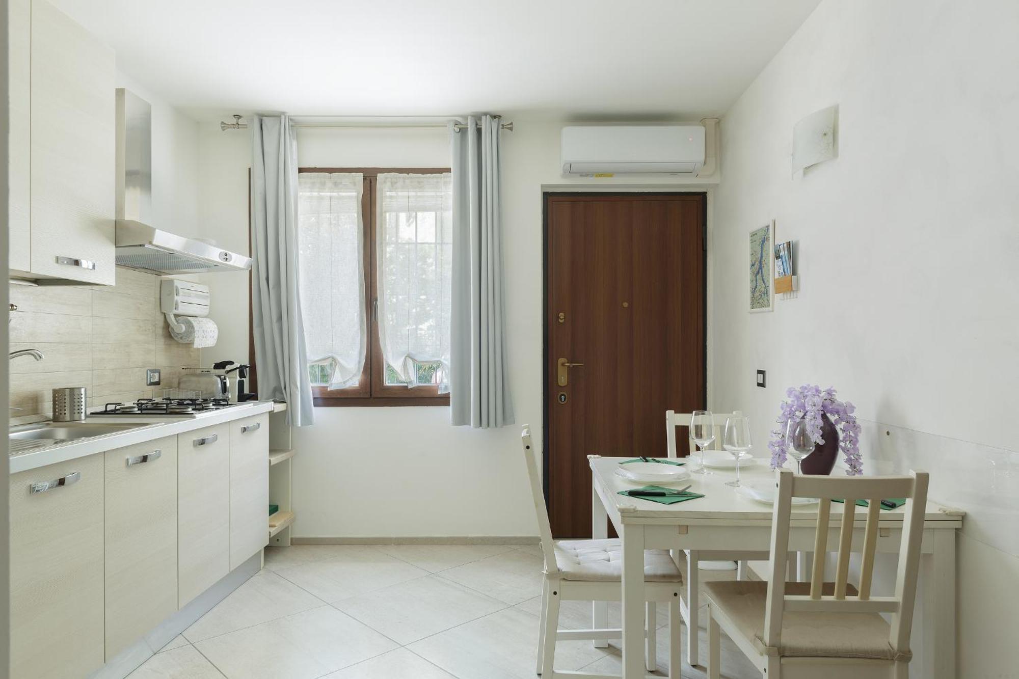 Il Glicine Apartment Montano Lucino Ngoại thất bức ảnh